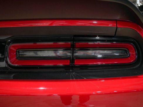 Used 2021 Dodge Challenger SRT Hellcat Redeye image 32