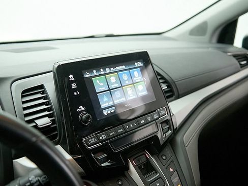 Used 2018 Honda Odyssey EX-L image 16