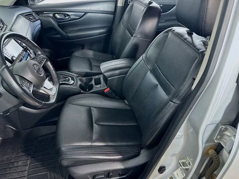 Used 2018 Nissan Rogue SL image 15