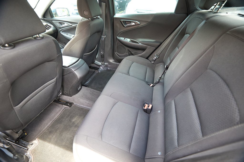 Used 2019 Chevrolet Malibu LS FWD image 14