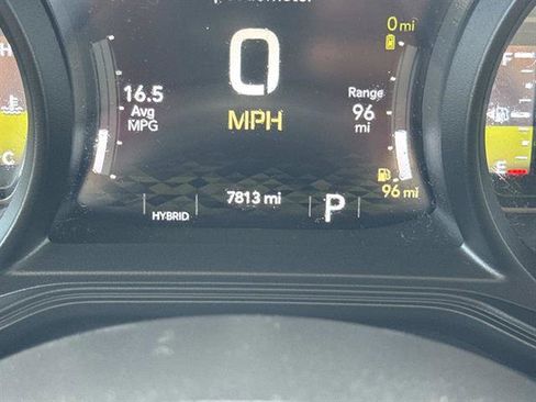 Used 2024 Jeep Wrangler Unlimited image 10