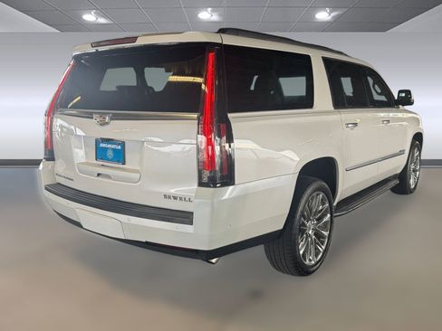 Used 2020 Cadillac Escalade ESV Luxury image 8