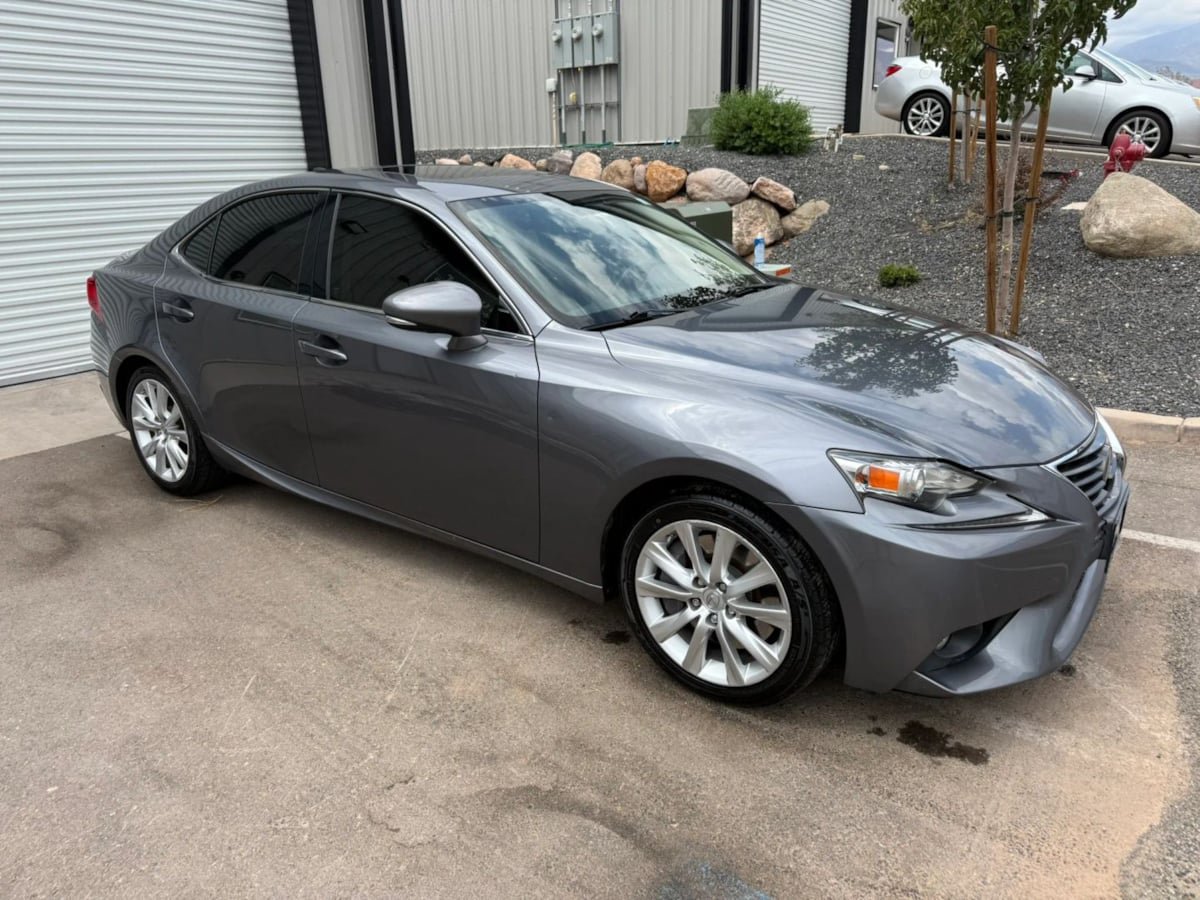 Used 2016 Lexus IS 200t RWD image 12