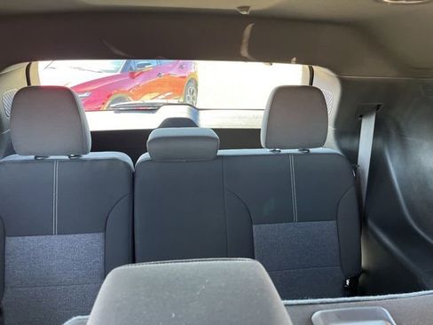 Used 2025 GMC Acadia Elevation image 22