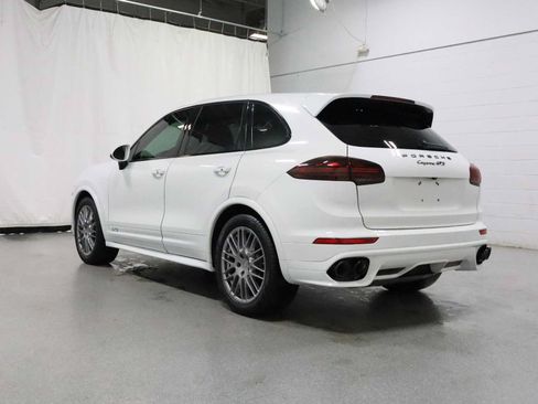 Used 2016 Porsche Cayenne GTS AWD/4WD image 3