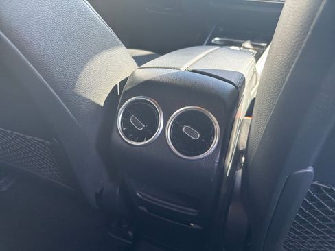 Used 2024 Mercedes-Benz EQB 250+ image 30