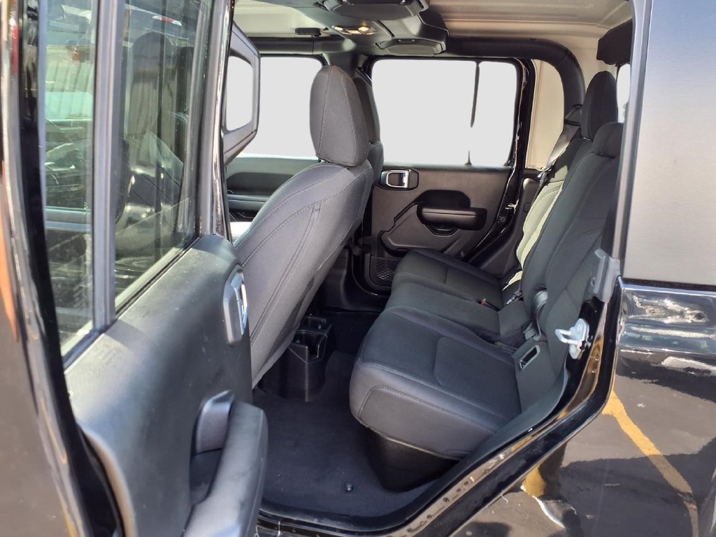 Used 2021 Jeep Gladiator Sport AWD/4WD image 28