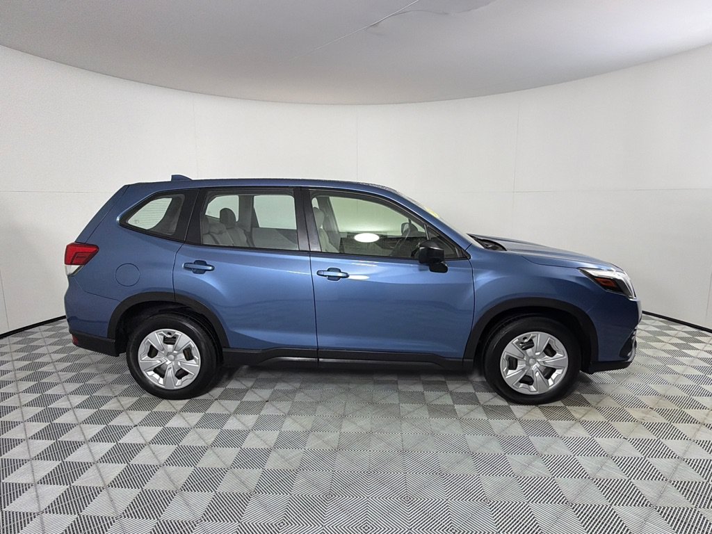 Used 2022 Subaru Forester AWD/4WD image 4