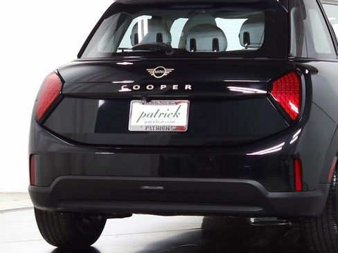 New 2025 MINI Cooper 4-Door Hardtop image 10