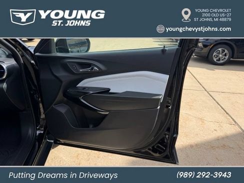 Used 2025 Chevrolet Trax LT w/ Driver Confidence Package FWD image 27