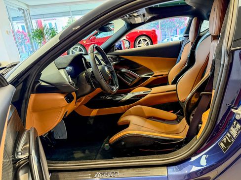 Used 2025 Ferrari 12Cilindri RWD image 10