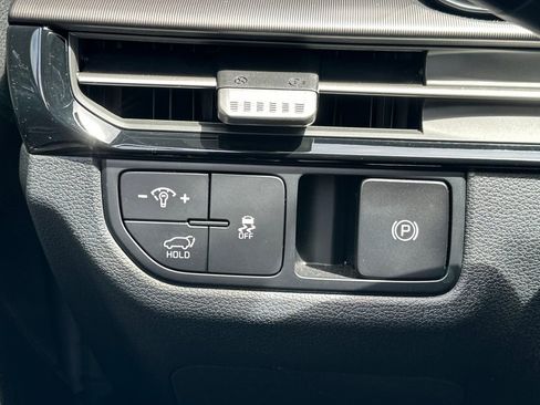 Used 2026 Kia Sportage EX w/ EX Panorama Roof Package image 30