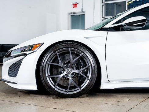 Used 2017 Acura NSX image 9