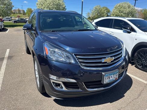 Used 2016 Chevrolet Traverse LT w/ Style and Technology Package AWD/4WD image 7