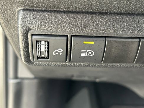 Certified 2025 Toyota Corolla LE image 23