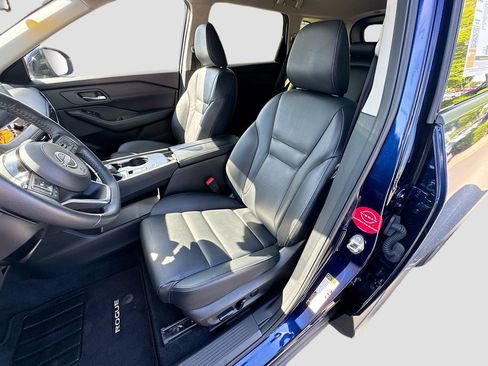 Certified 2024 Nissan Rogue SL FWD image 25