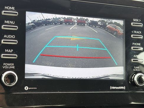 Used 2021 Toyota Camry LE w/ Carpet Mat Package (TMS) FWD image 20