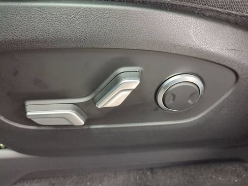 New 2026 Hyundai Ioniq 9 SE AWD/4WD image 23