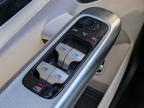 New 2026 Mercedes-Benz GLC 300 image 27