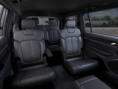 New 2026 Jeep Grand Cherokee L Limited AWD/4WD image 41