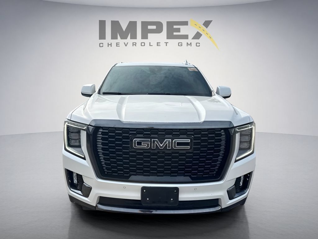 Used 2023 GMC Yukon XL Denali Ultimate AWD/4WD image 8