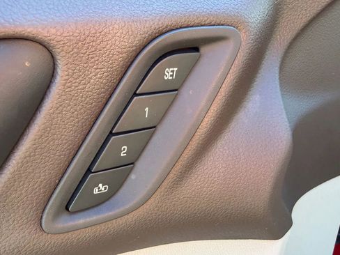 Used 2019 GMC Acadia SLT image 27