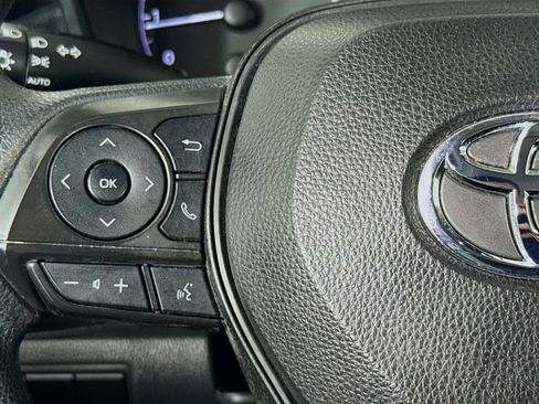 Used 2024 Toyota Corolla LE FWD image 11