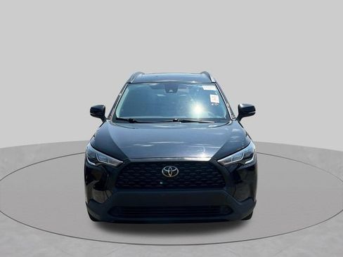 Used 2022 Toyota Corolla Cross LE w/ Moonroof Package AWD/4WD image 7