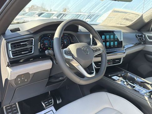 New 2026 Volkswagen Atlas Cross Sport SEL R-Line AWD/4WD image 10