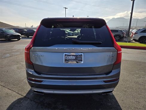 Used 2020 Volvo XC90 T8 Momentum image 5