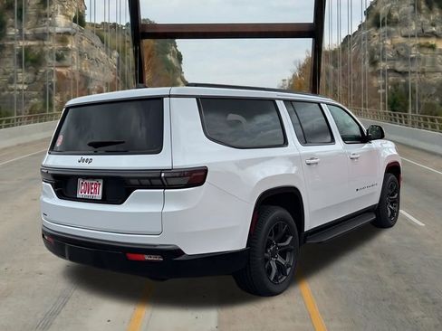 New 2026 Jeep Grand Wagoneer L Limited AWD/4WD image 10