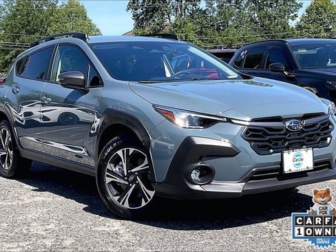 Certified 2025 Subaru Crosstrek 2.5i Premium AWD/4WD image 2