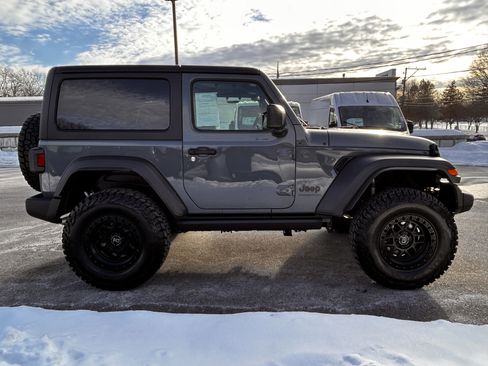 Certified 2025 Jeep Wrangler Sport AWD/4WD image 18