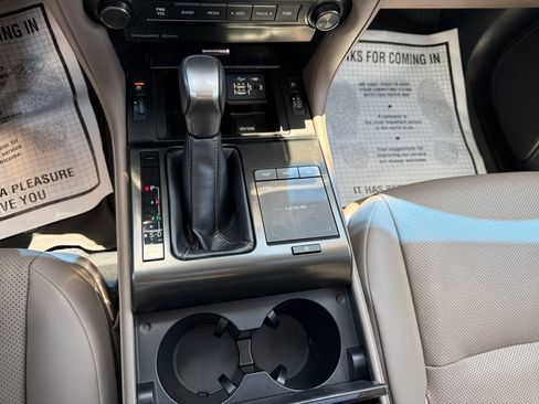 Used 2022 Lexus GX 460 Premium w/ Premium Package AWD/4WD image 23