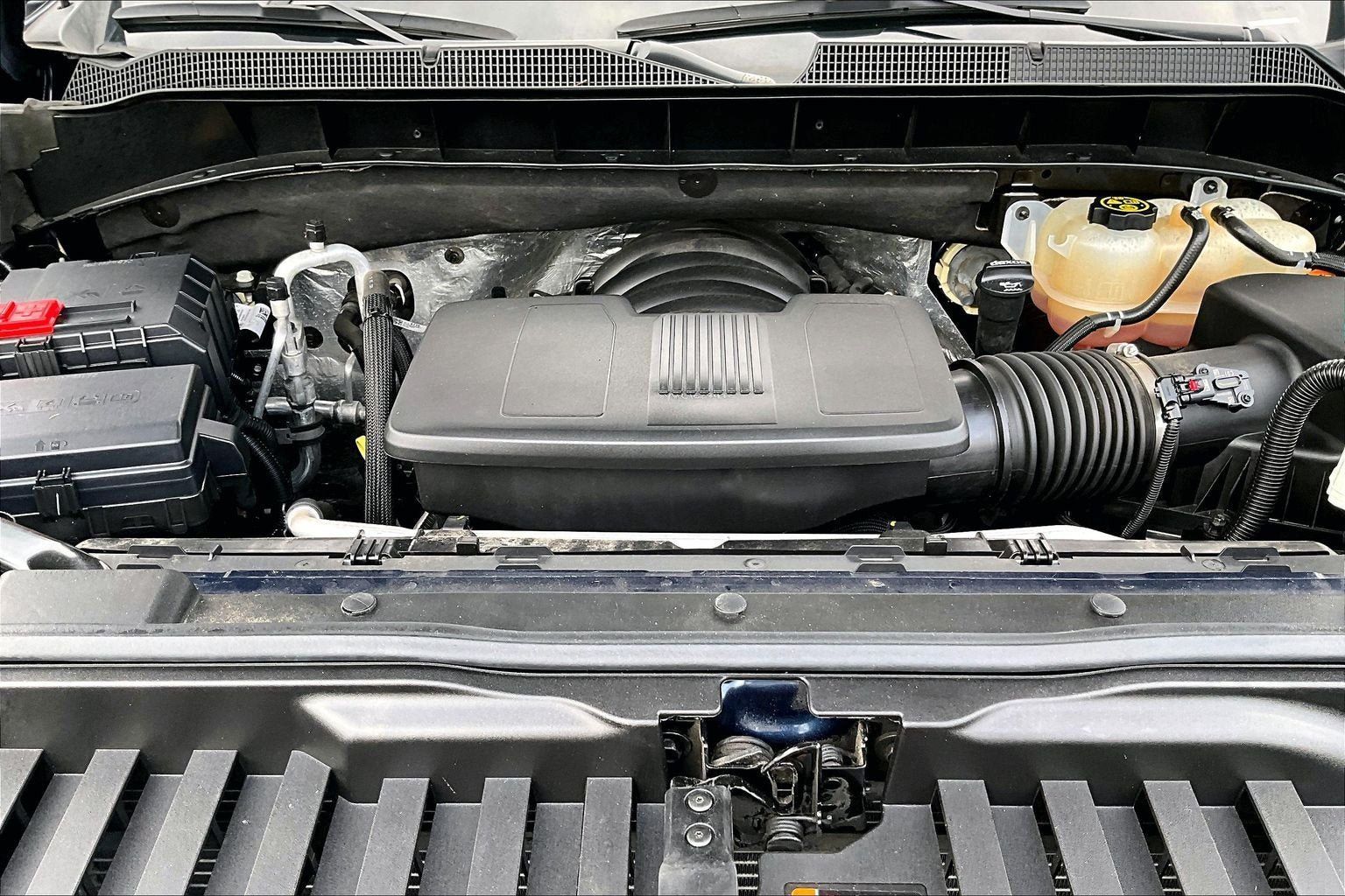 Used 2022 Chevrolet Silverado 1500 RST AWD/4WD image 9