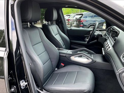 Used 2025 Mercedes-Benz GLE 350 4MATIC image 8