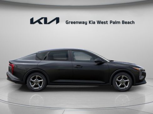 New 2026 Kia K4 LXS image 8