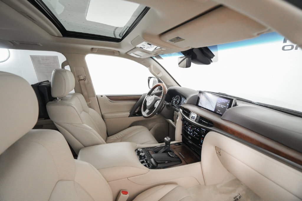 Used 2018 Lexus LX 570 4WD w/ Luxury Package image 20