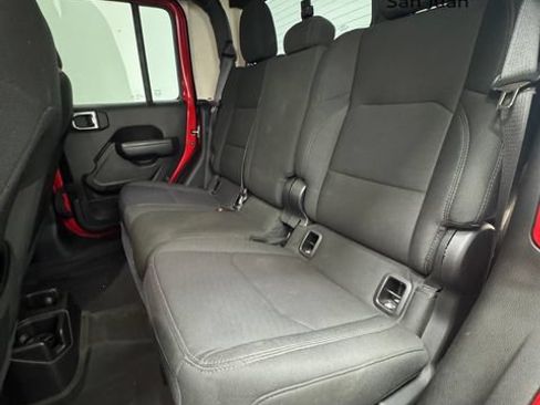 Used 2022 Jeep Gladiator Sport AWD/4WD image 27
