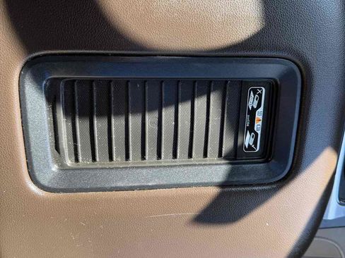 Used 2019 GMC Sierra 3500 SLT image 37