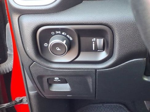 Used 2024 RAM 1500 Laramie AWD/4WD image 22