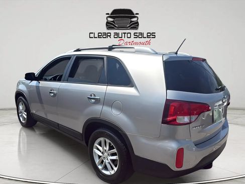 Used 2014 Kia Sorento LX AWD/4WD image 4