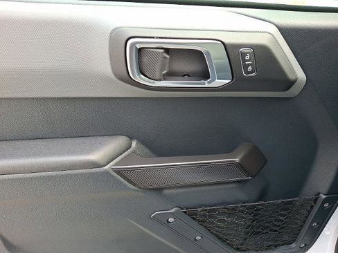Certified 2024 Ford Bronco Black Diamond image 12