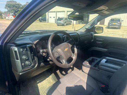 Used 2017 Chevrolet Silverado 1500 LT w/ All Star Edition AWD/4WD image 6