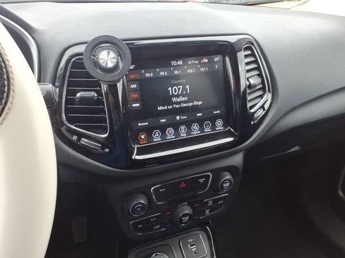 Used 2019 Jeep Compass Limited image 10