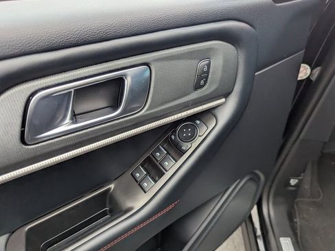 Used 2025 Ford Explorer ST-Line w/ ST-Line Street Pack image 26