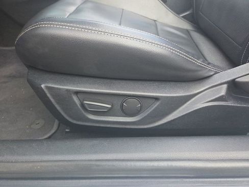 Used 2022 Ford Mustang Premium RWD image 18