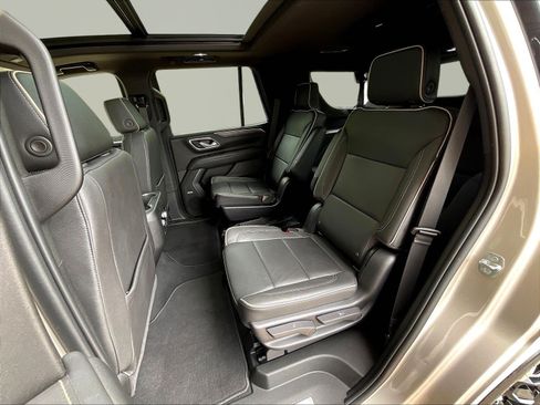 Used 2023 GMC Yukon SLT AWD/4WD image 22