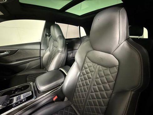 Used 2022 Audi SQ8 Prestige image 14