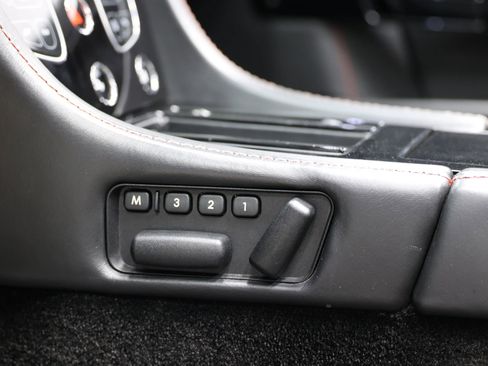 Used 2016 Aston Martin V8 Vantage GT RWD image 27